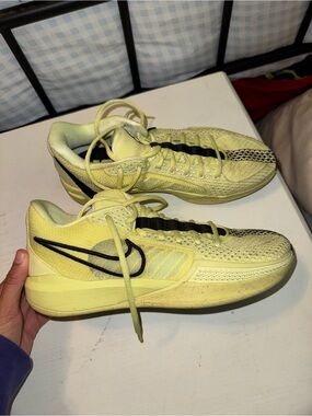 Nike Sabrina Yellow Ionescu basketball shoes